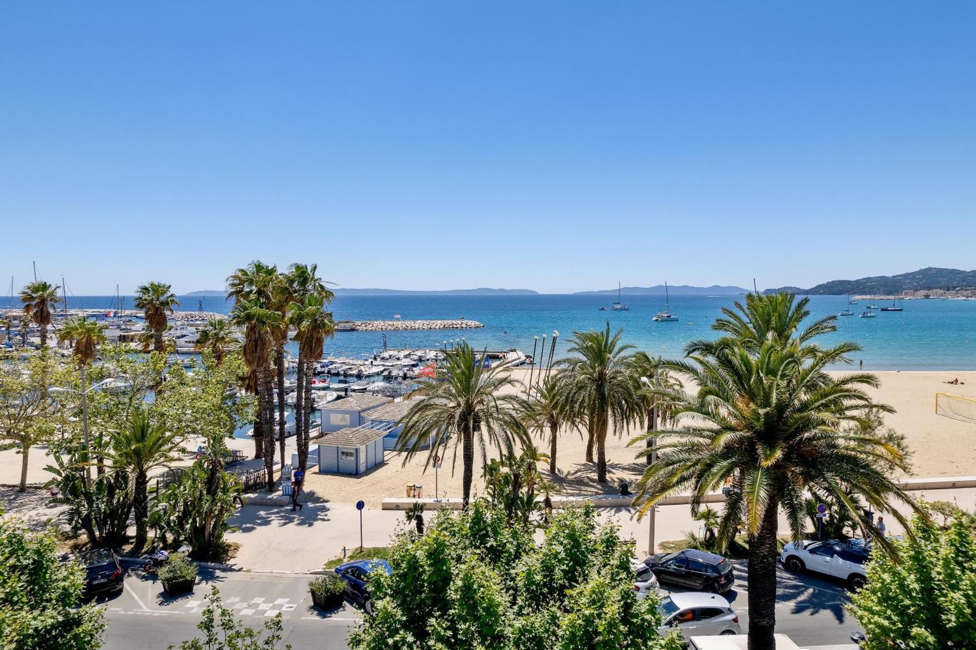 Hotel Espadon Bleu Le Lavandou Dış mekan fotoğraf
