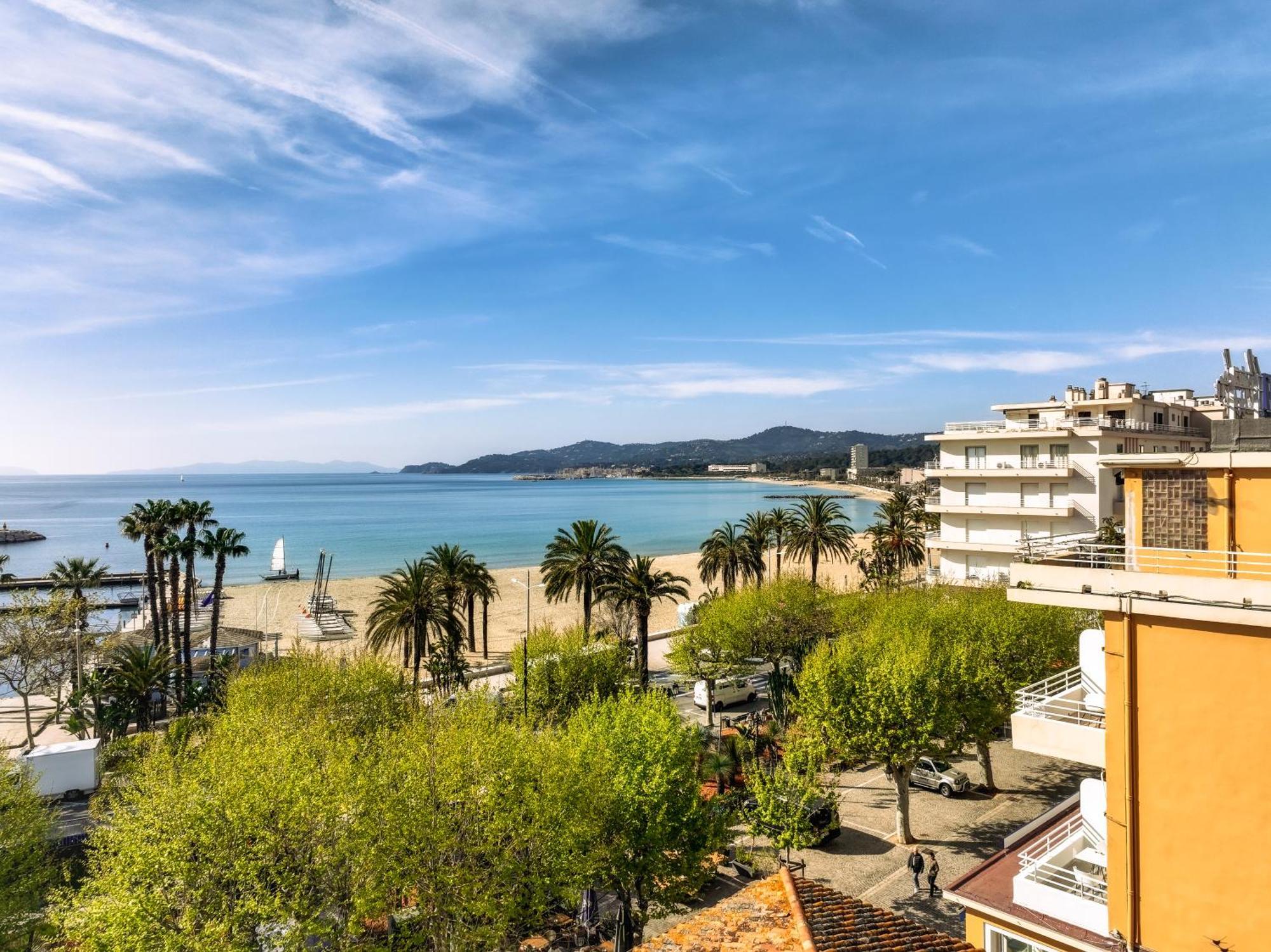 Hotel Espadon Bleu Le Lavandou Dış mekan fotoğraf