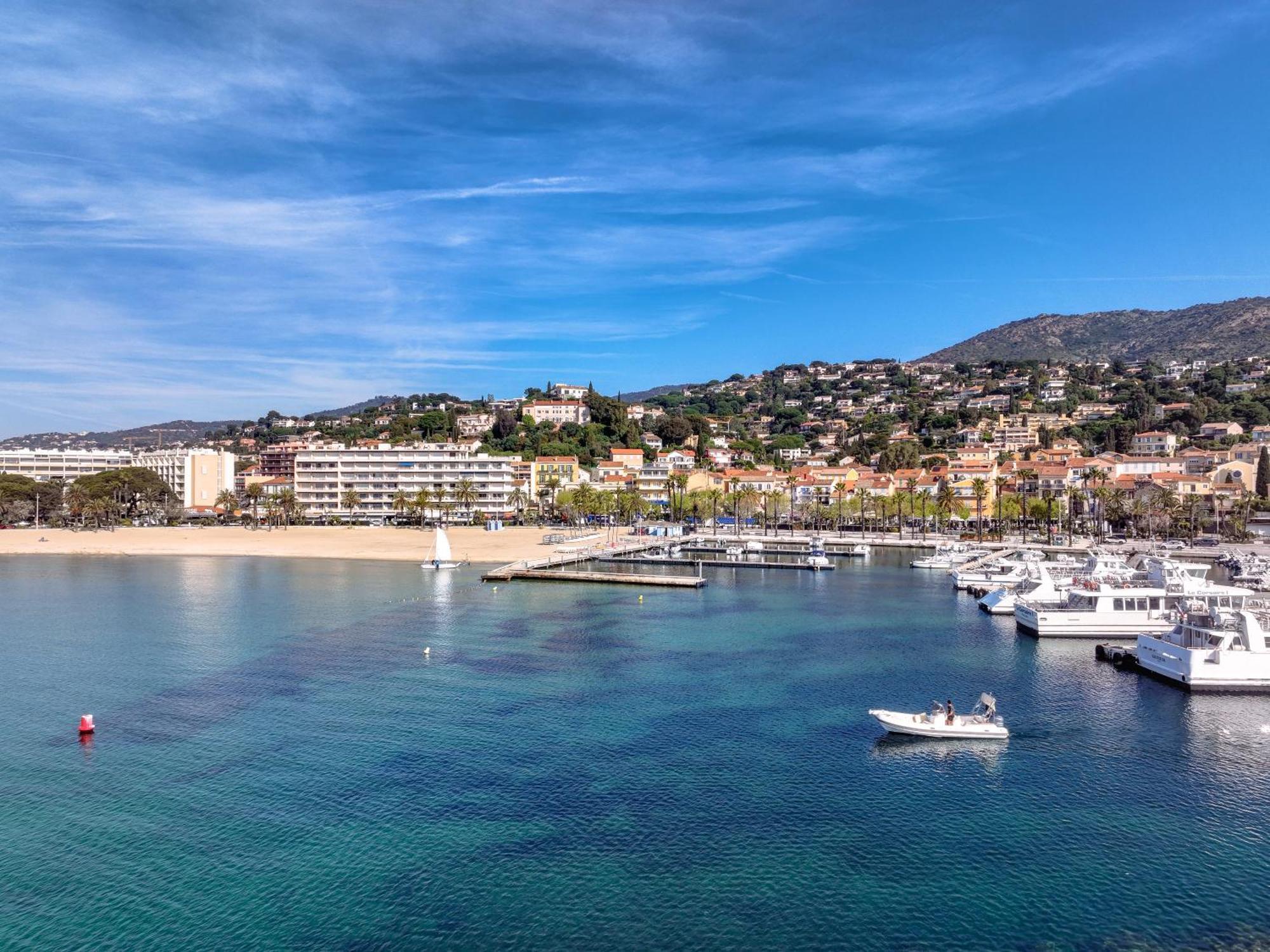 Hotel Espadon Bleu Le Lavandou Dış mekan fotoğraf