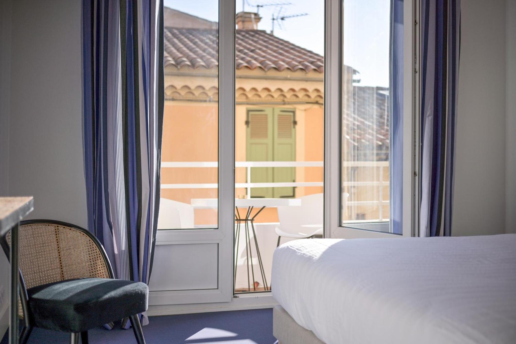 Hotel Espadon Bleu Le Lavandou Dış mekan fotoğraf